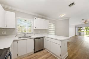 510 Nw 108th Ter, Pembroke Pines