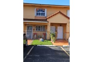 3375 W 76th St 218, Hialeah