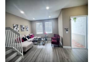 4226 Sw 156th Ave 151, Miramar