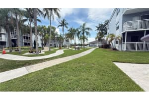 8560 Sw 212th St 203, Cutler Bay