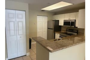 2809 Amalei Dr 102, Palm Beach Gardens
