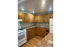 2175 Ne 170th St 202, North Miami Beach