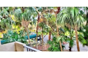 2350 Ne 135th St 212, North Miami