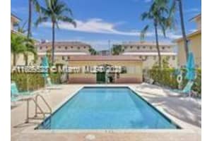 2060 Ne 167th St 3-116, North Miami Beach