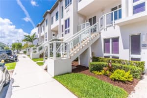 10255 Nw 63rd Ter 205, Doral