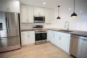 2615 Sw 74th Ter, Davie