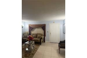 130 Ne 202nd Ter S25, Miami Gardens