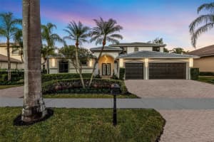 2530 Montclaire Cir, Weston