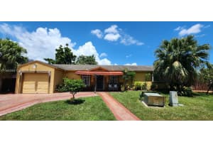 18959 Nw 63rd Ct Cir, Hialeah