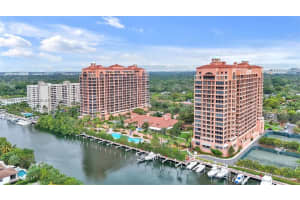 10 Edgewater Dr 4h, Coral Gables