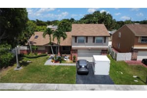 1170 White Stone Way N/a, Davie