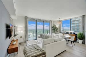 121 Ne 34th St 2809, Miami