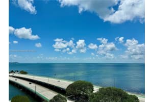 150 Se 25th Rd 6a, Miami