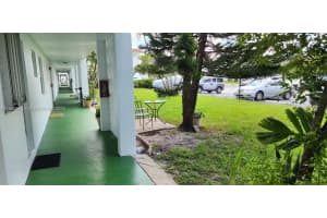 1400 Nw 43rd Ter 107, Lauderhill