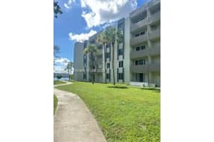 10000 Nw 80th Ct 2126, Hialeah Gardens