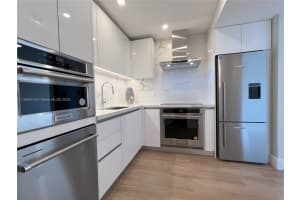 1881 Middle River Dr 207, Fort Lauderdale