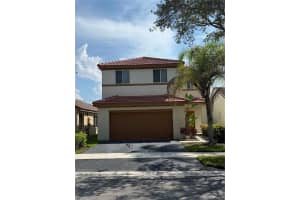 1421 Presidio Dr, Weston