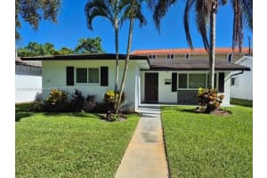4010 N Cir Dr, Hollywood
