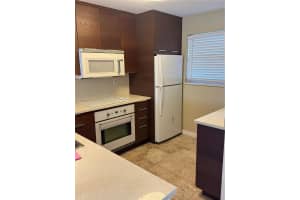 1811 Sabal Palm Dr 403, Davie