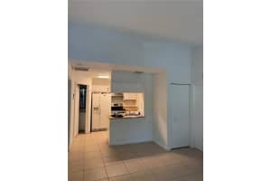 18348 Nw 68th Ave G, Hialeah