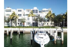 6101 W Laguna Dr W 6101, Miami Beach 6101 W Laguna Dr W 6101, Miami Beach