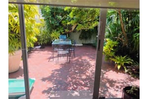612 Ne 27th Ave, Hallandale Beach