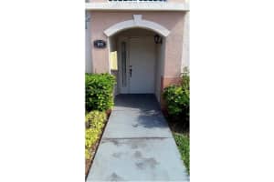 1261 Se 28th Ct 103, Homestead