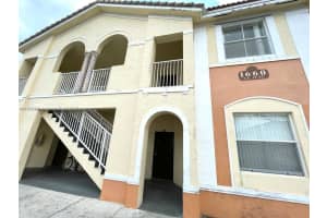 1660 Se 29th St 200, Homestead