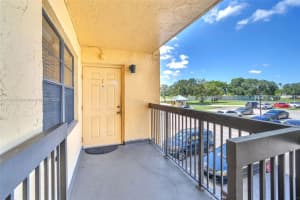 6575 W Oakland Park Blvd 218, Lauderhill