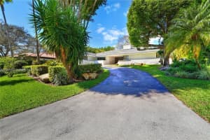 7322 Vistalmar St, Coral Gables