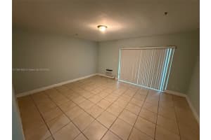 4271 Nw 5th St 253, Plantation