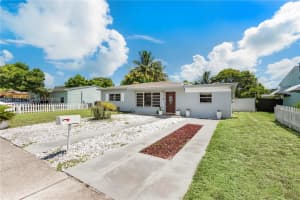 250 Ne 170th St, North Miami Beach