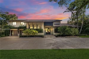 371 Isla Dorada Blvd, Coral Gables