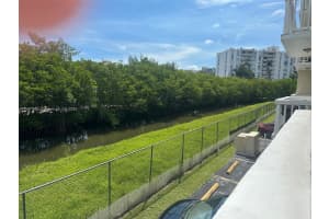 1801 Ne 140th St 111, North Miami