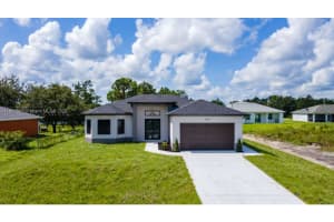 838 Chantilly St E, Lehigh Acres
