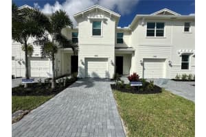 402 Se Crossoak Ln 402, Port Saint Lucie