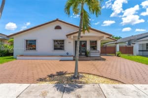 2671 Sw 99th Ct, Miami