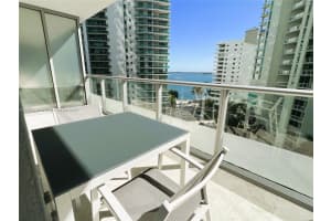 1300 Brickell Bay Dr 903, Miami