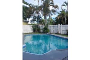 1214 Ne 180th St 1214, North Miami Beach