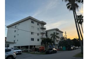 3536 Ne 168th St 505, North Miami Beach