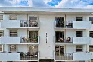 1221 Sw 122nd Ave 215, Miami