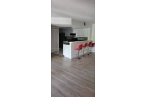 18840 Nw 57 Ave 205, Hialeah