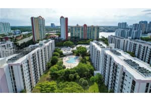 17021 N Bay Rd 809, Sunny Isles Beach