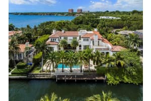 3305 S Moorings Way, Miami