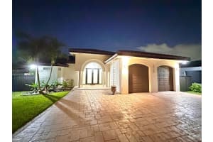 15750 Sw 90th Ave, Palmetto Bay