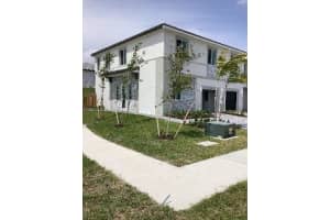 701 Se 14 Court, Homestead