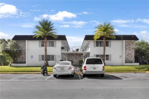 2040 Ne 170th St 2, North Miami Beach