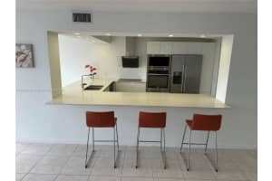 400 Leslie Dr 402, Hallandale Beach