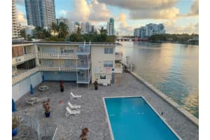 6484 Indian Creek Drive 320, Miami Beach
