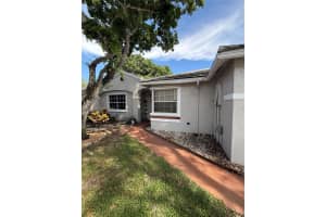 9834 Nw 2nd Ct, Plantation